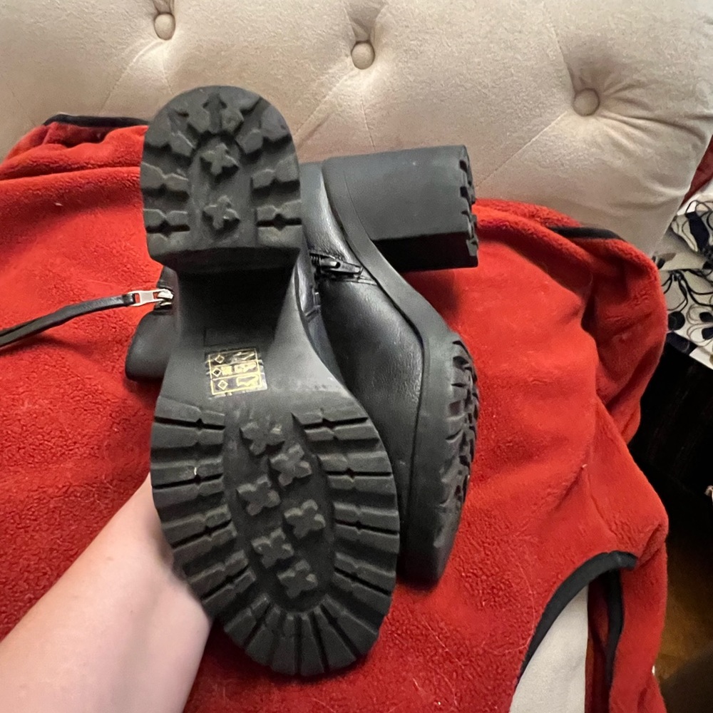 Call it Spring boots - Picture 3 of 4